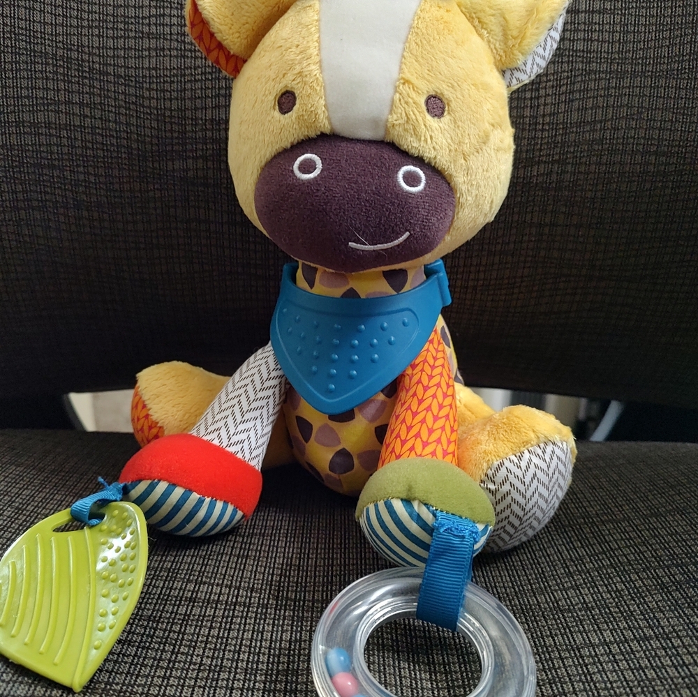 Skip Hop Bandana Buddies Giraffe Activity Toy